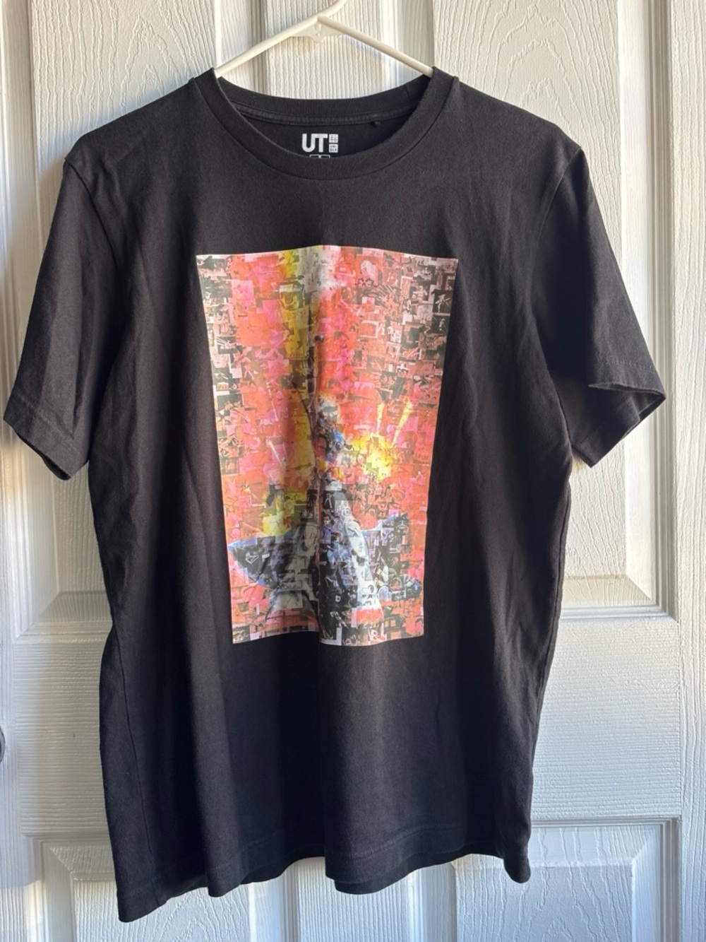 Uniqlo UT Gundam 40th Anniversary Black Graphic Print Crew Neck Tee Men's S